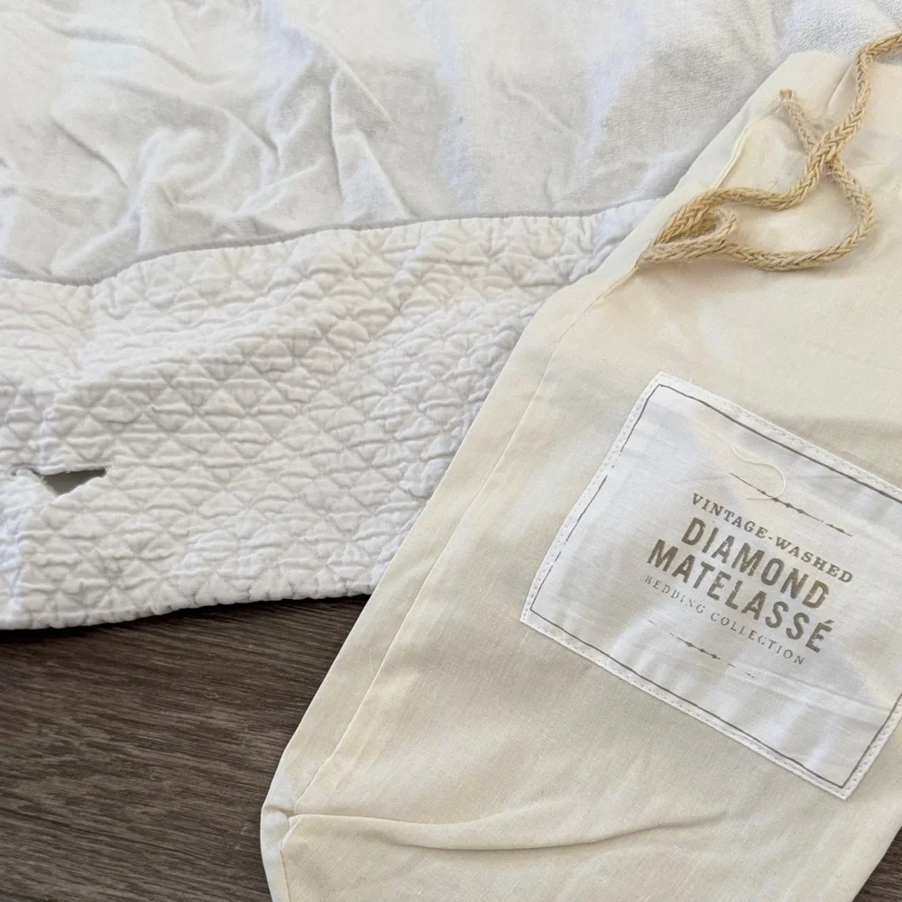 Restoration Hardware Vintage-Washed Diamond Matelasse Changing Pad Cover